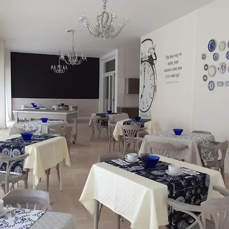 Morri's Apartment *